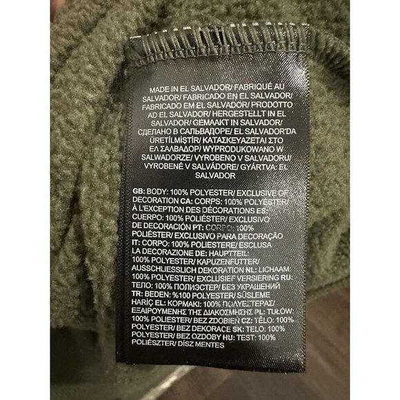 The North Face men's half-zip pullover in olive green - Picture 5 of 8